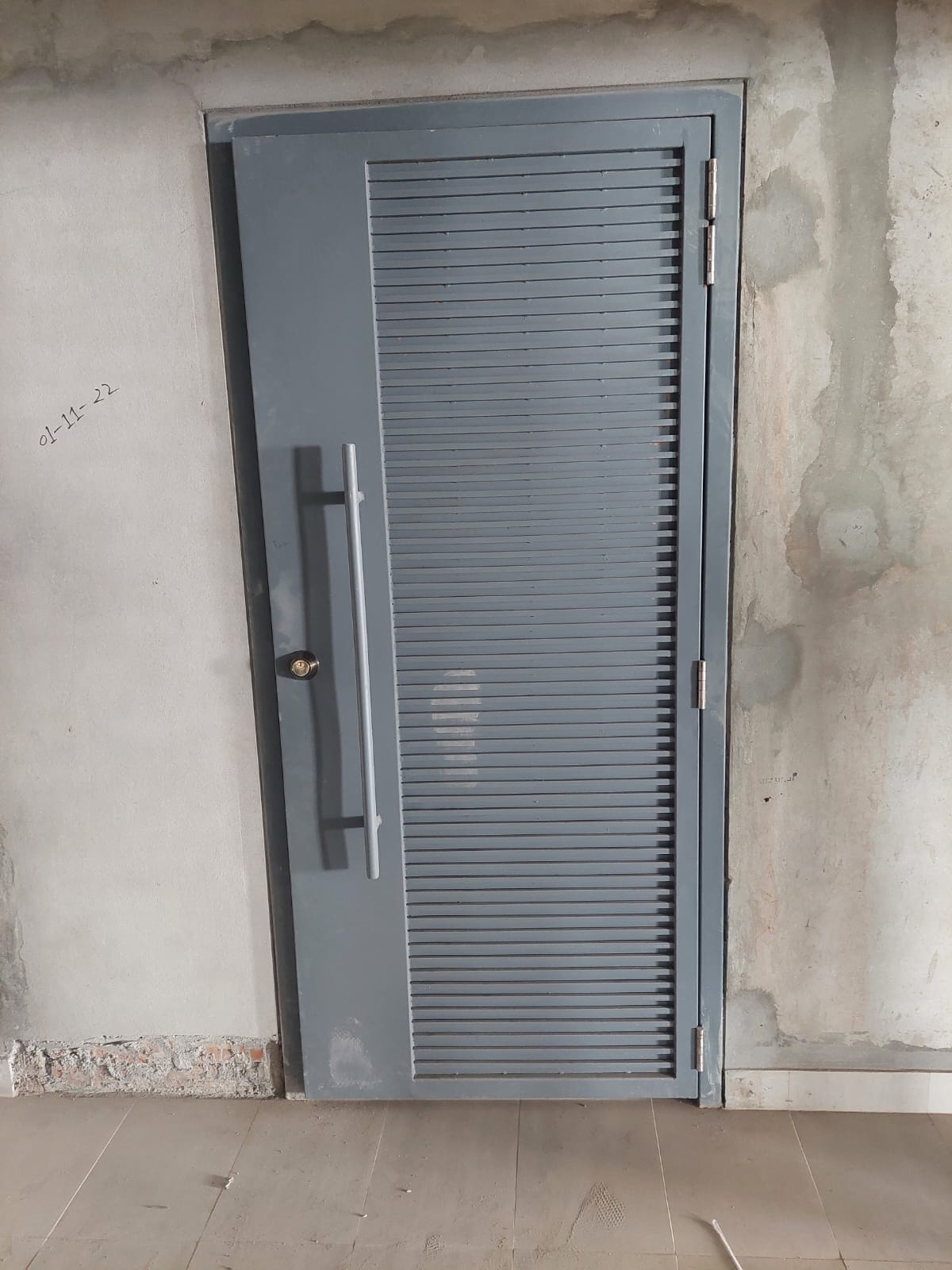 M,S Solid Door